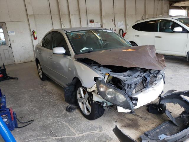 MAZDA 3 I 2006 con VIN JM1BK12F061451524 - Foto de la subasta