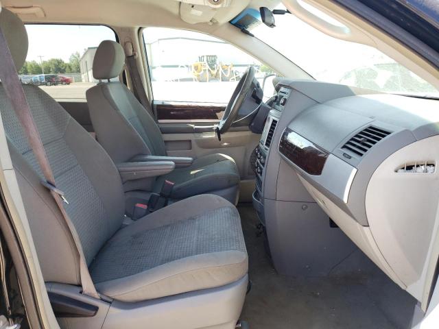 Photo 5 from auction – 2009 CHRYSLER TOWN & COU with VIN 2A8HR54199R683644