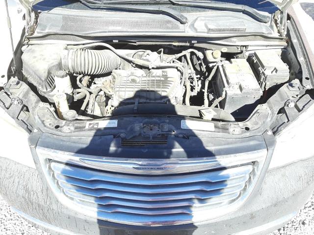 Photo 7 from auction – 2013 CHRYSLER TOWN & COU with VIN 2C4RC1BG4DR656566