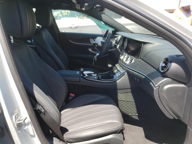 Photo 5 from auction – 2017 MERCEDES-BENZ E 300 with VIN WDDZF4JB2HA102957