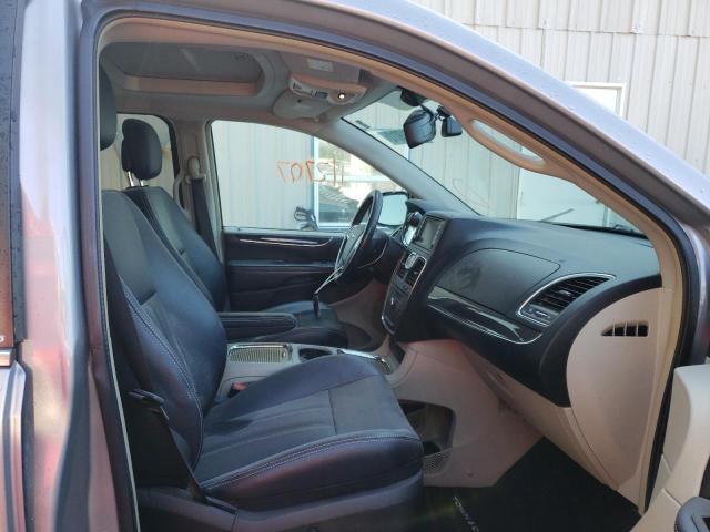 Photo 5 from auction – 2014 CHRYSLER TOWN & COU with VIN 2C4RC1CG8ER236244