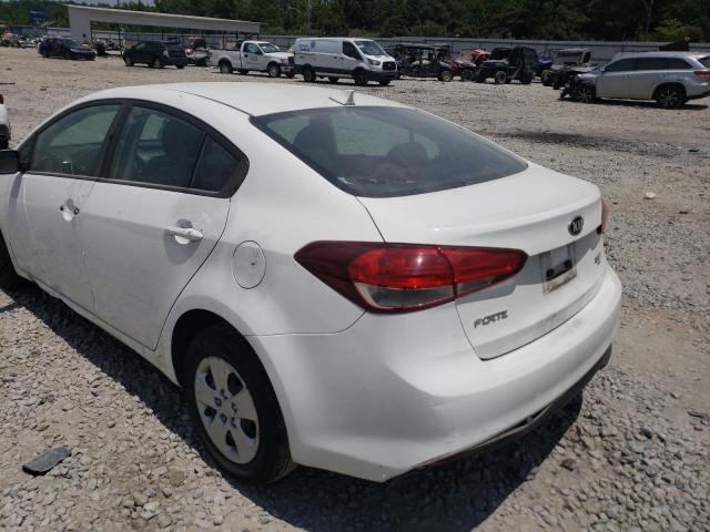 Photo 3 from auction – 2018 KIA FORTE LX with VIN 3KPFK4A72JE168741