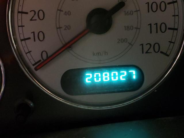 Photo 8 from auction – 2005 CHRYSLER TOWN AND C with VIN 2C4GP54L35R530553