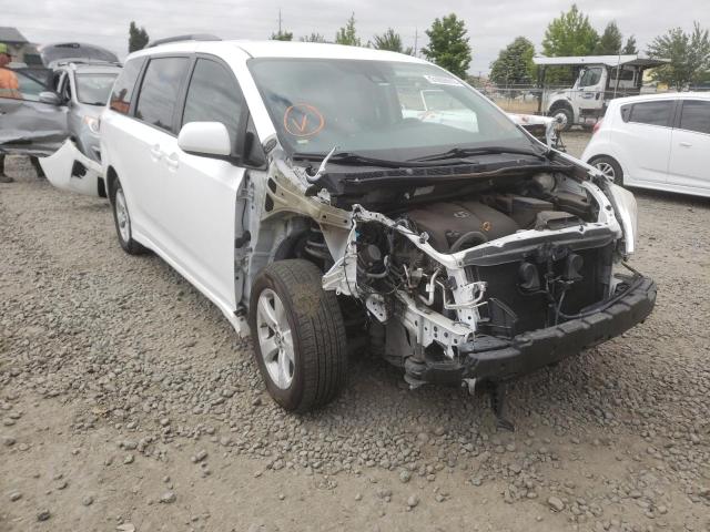 TOYOTA SIENNA LE 2018 with VIN 5TDKZ3DCXJS916140 - Photo from auction