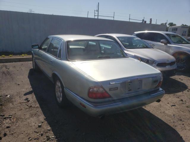 صورة رقم 3 من المزاد - 2000 JAGUAR XJ8 مع VIN SAJDA14C0YLF19413