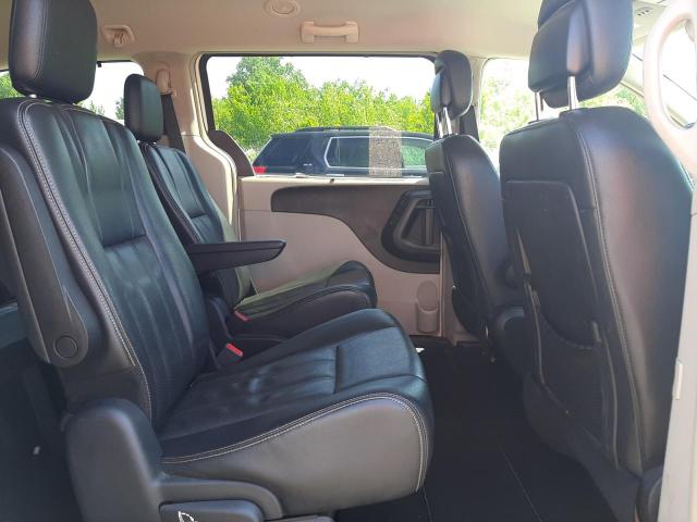Photo 6 from auction – 2012 CHRYSLER TOWN & COU with VIN 2C4RC1CG9CR413316
