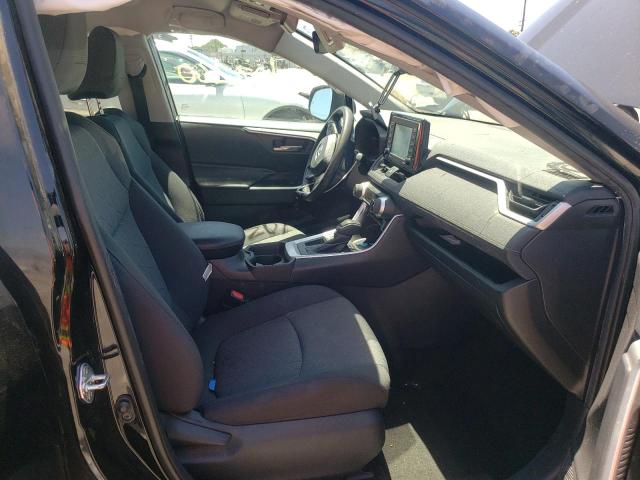 Photo 5 from auction – 2020 TOYOTA RAV4 XLE with VIN 2T3W1RFV5LC036802
