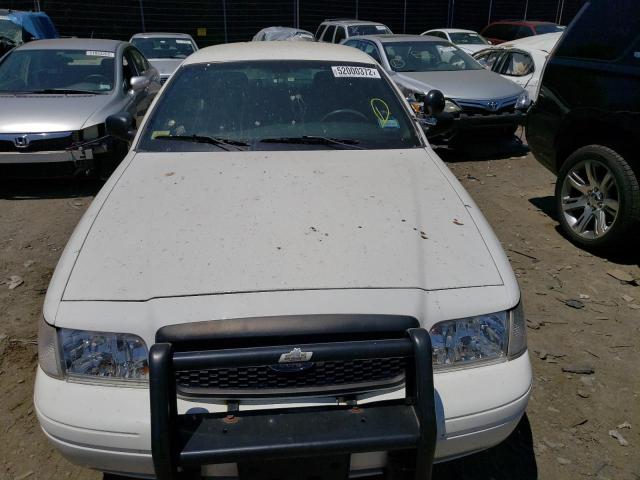 Photo 9 from auction – 2011 FORD CROWN VICT with VIN 2FABP7BV5BX162996