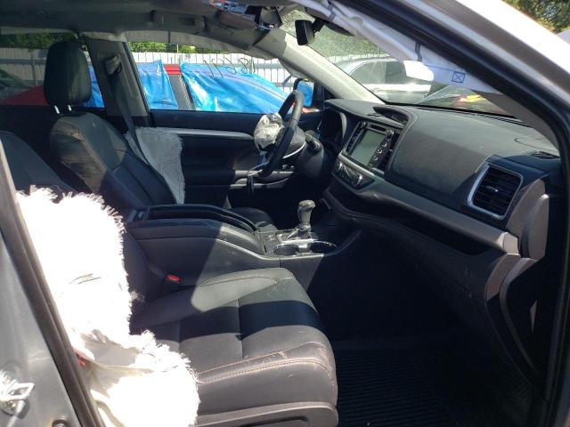 Photo 5 from auction – 2019 TOYOTA HIGHLANDER with VIN 5TDJZRFH8KS622390