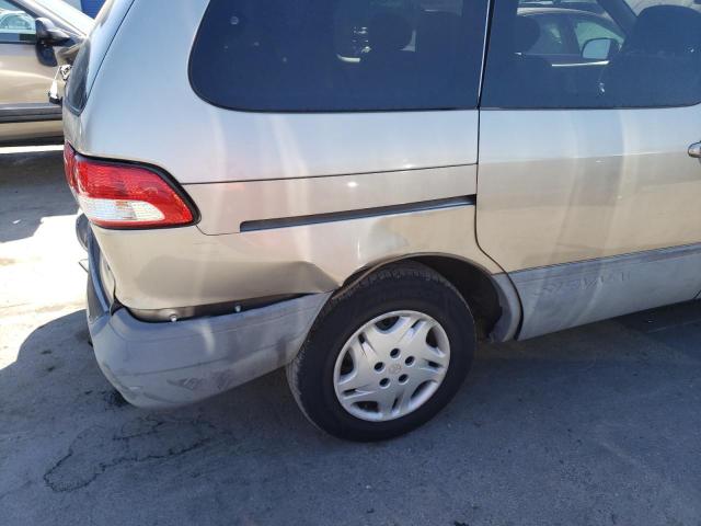 Photo 9 from auction – 2002 TOYOTA SIENNA CE with VIN 4T3ZF19C62U493898