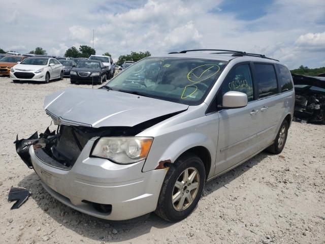 Photo 2 from auction – 2010 CHRYSLER TOWN & COU with VIN 2A4RR5D1XAR310204