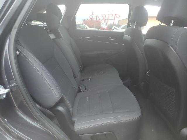 Photo 6 from auction – 2017 KIA SORENTO LX with VIN 5XYPGDA34HG329932