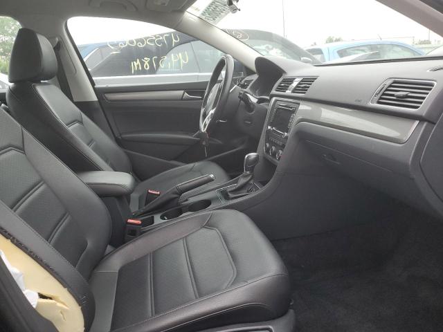 Photo 5 from auction – 2015 VOLKSWAGEN PASSAT S with VIN 1VWAS7A35FC089424