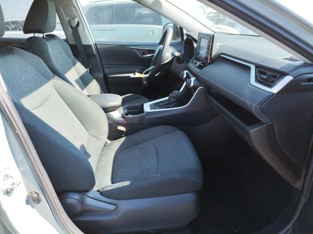 Photo 5 from auction – 2021 TOYOTA RAV4 XLE with VIN 2T3W1RFV2MC090950