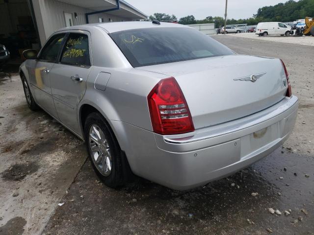 Photo 3 from auction – 2005 CHRYSLER 300C with VIN 2C3AA63HX5H522650