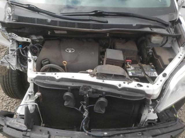 Photo 7 from auction – 2018 TOYOTA SIENNA LE with VIN 5TDKZ3DCXJS916140