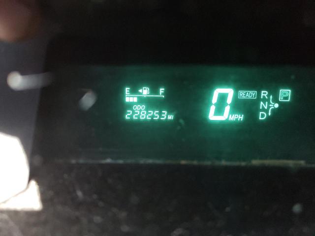 Photo 8 from auction – 2005 TOYOTA PRIUS with VIN JTDKB20U453117104