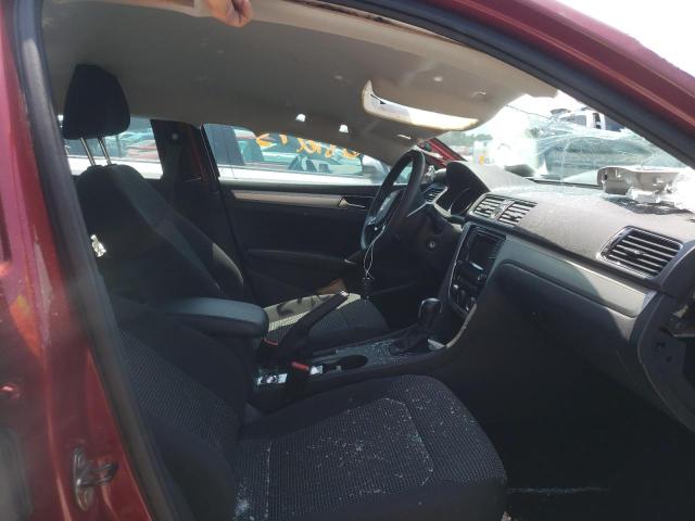 Photo 5 from auction – 2017 VOLKSWAGEN PASSAT S with VIN 1VWAT7A39HC016749