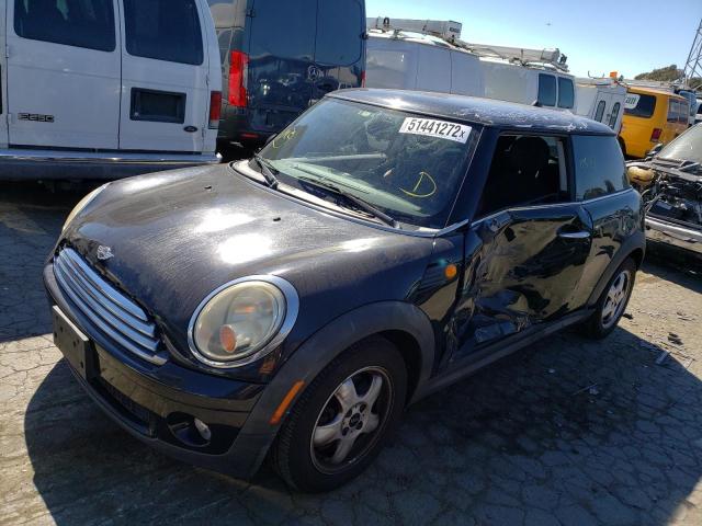 Photo 2 from auction – 2009 MINI COOPER with VIN WMWMF33559TU75421