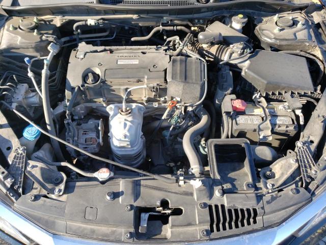 Photo 7 from auction – 2017 HONDA ACCORD with VIN 1HGCR2F33HA042007