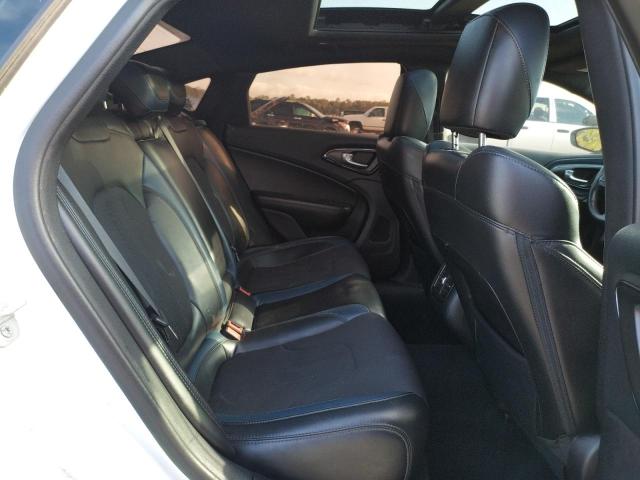 Photo 6 from auction – 2015 CHRYSLER 200 S with VIN 1C3CCCBG5FN673222