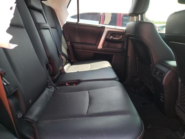 Photo 6 from auction – 2019 TOYOTA 4RUNNER SR with VIN JTEBU5JR5K5635451
