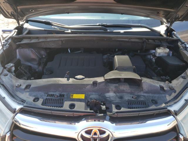 Photo 7 from auction – 2015 TOYOTA HIGHLANDER with VIN 5TDJKRFH5FS141765