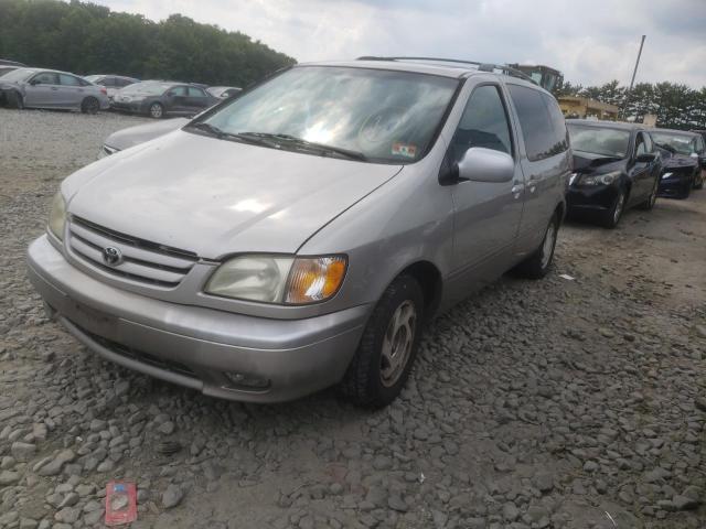 Photo 2 from auction – 2001 TOYOTA SIENNA with VIN 4T3ZF13C11U366256