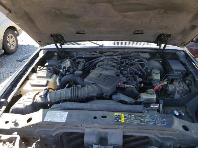 Photo 7 from auction – 2005 FORD EXPLORER S with VIN 1FMZU67K45UA70831