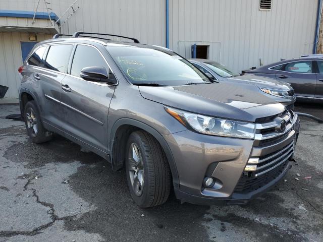 TOYOTA HIGHLANDER 2018 with VIN 5TDDZRFHXJS857319 - Photo from auction