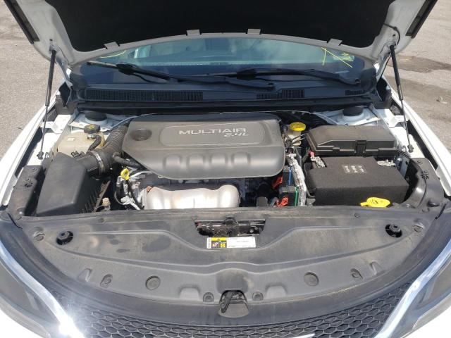Photo 7 from auction – 2015 CHRYSLER 200 C with VIN 1C3CCCCB3FN732495