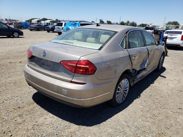 Photo 4 from auction – 2016 VOLKSWAGEN PASSAT SE with VIN 1VWBT7A32GC015977