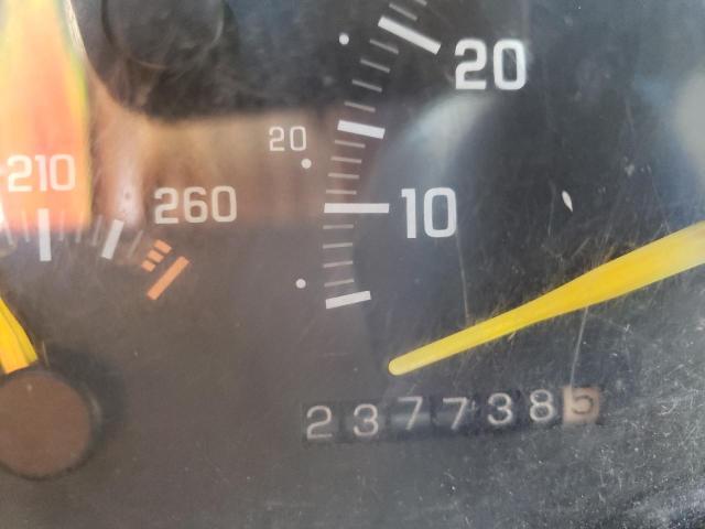 Photo 8 from auction – 1993 GMC SUBURBAN K with VIN 1GKFK16K2PJ754268