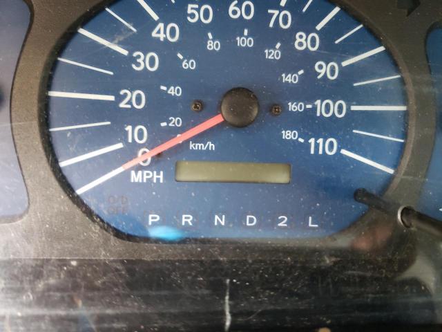 Photo 8 from auction – 2002 TOYOTA SIENNA CE with VIN 4T3ZF19C62U427531