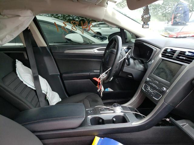 Photo 5 from auction – 2019 FORD FUSION SE with VIN 3FA6P0LU7KR263177
