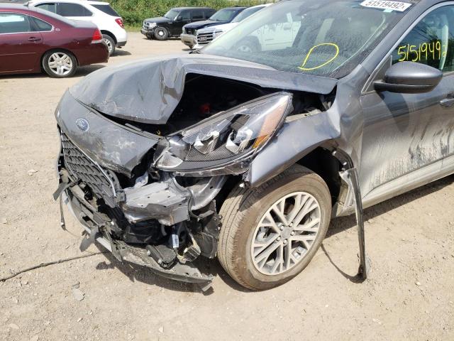Photo 9 from auction – 2021 FORD ESCAPE SEL with VIN 1FMCU9H98MUB02245