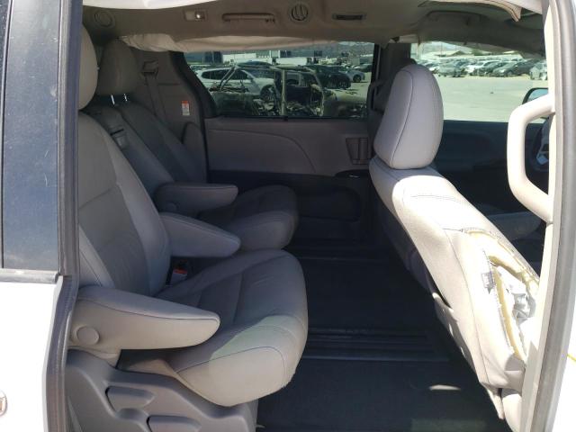 Photo 6 from auction – 2017 TOYOTA SIENNA XLE with VIN 5TDYZ3DC5HS885268