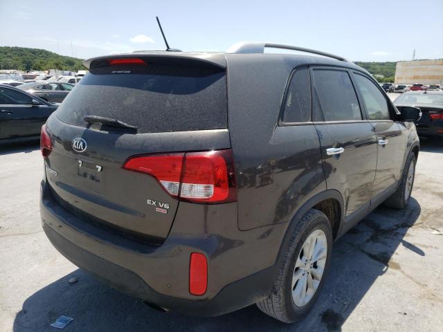Photo 4 from auction – 2014 KIA SORENTO EX with VIN 5XYKU4A73EG449805