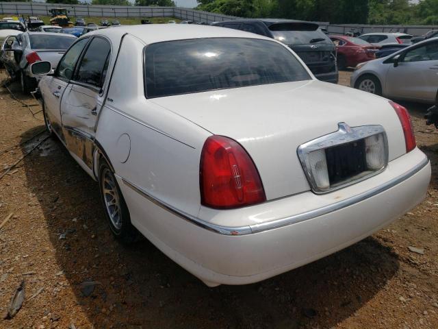 Photo 3 from auction – 2002 LINCOLN TOWN CAR S with VIN 1LNHM82W12Y644792