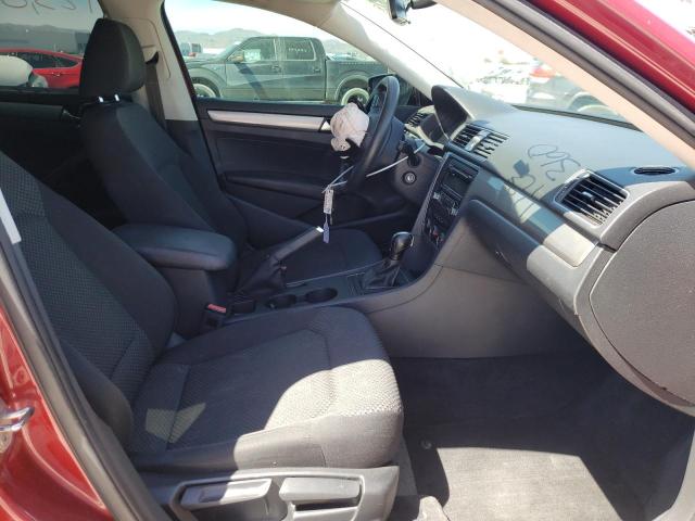 Photo 5 from auction – 2015 VOLKSWAGEN PASSAT S with VIN 1VWAT7A35FC077996