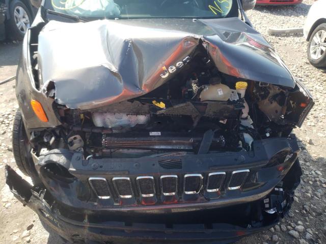 Photo 9 from auction – 2017 JEEP RENEGADE L with VIN ZACCJABB0HPF80645
