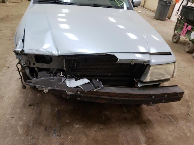 Photo 9 from auction – 2003 MERCURY GRAND MARQ with VIN 2MEFM75W33X624111
