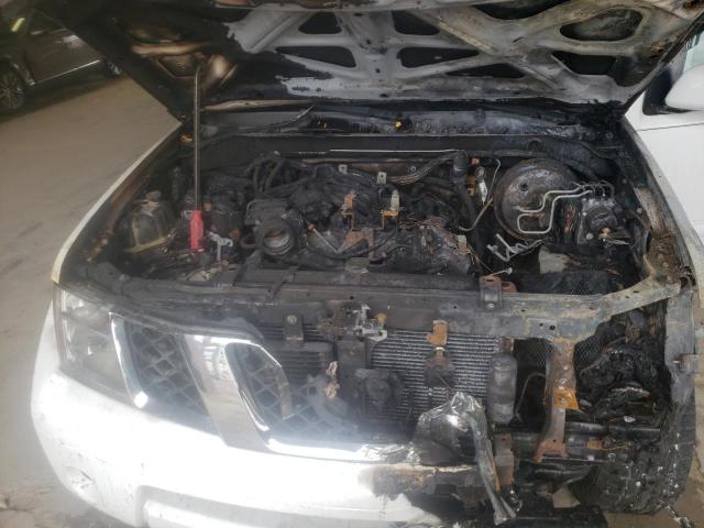 Photo 7 from auction – 2005 NISSAN PATHFINDER with VIN 5N1AR18W95C748028