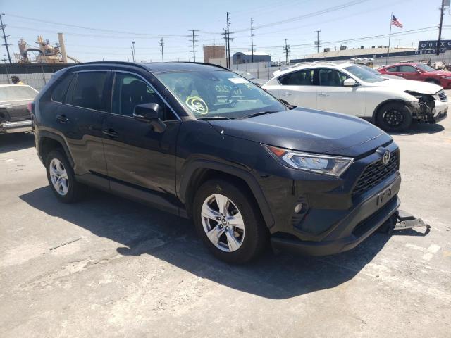 Photo 1 from auction – 2020 TOYOTA RAV4 XLE with VIN 2T3W1RFV5LC036802