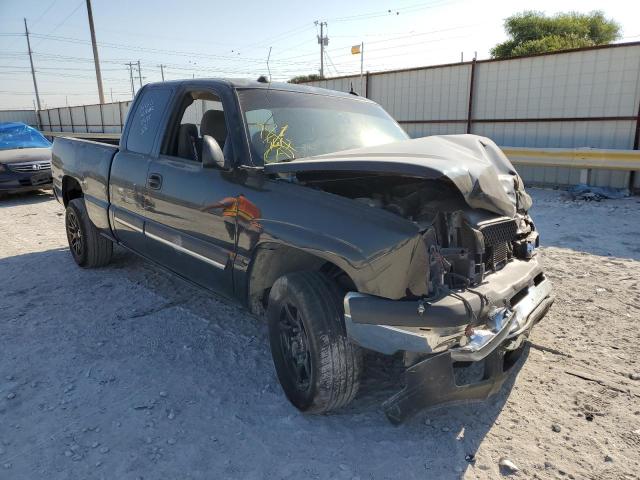 CHEVROLET SILVERADO 2004 with VIN 2GCEC19T441397626 - Photo from auction