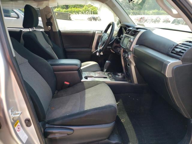 Photo 5 from auction – 2018 TOYOTA 4RUNNER SR with VIN JTEBU5JR2J5489525
