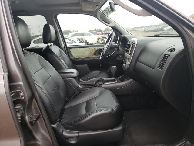Photo 5 from auction – 2005 FORD ESCAPE LIM with VIN 1FMYU04155KA41337