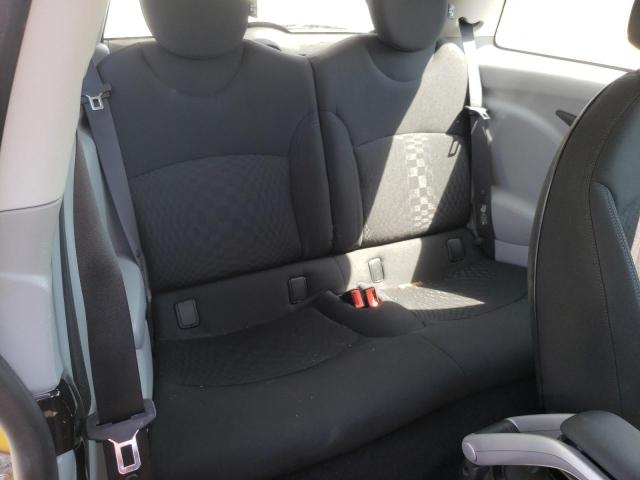 Photo 6 from auction – 2007 MINI COOPER with VIN WMWMF33567TT56564
