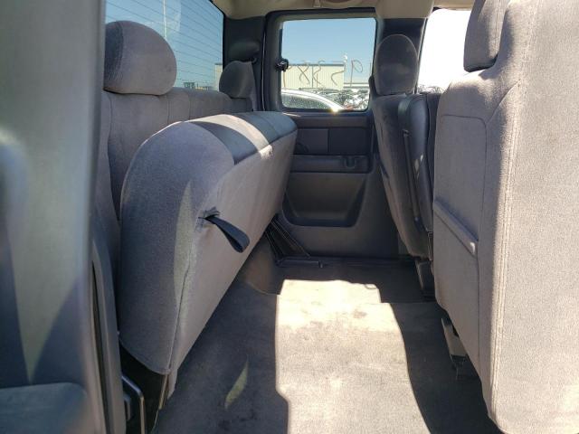 Photo 6 from auction – 2005 CHEVROLET SILVERADO with VIN 1GCHK29U95E161276