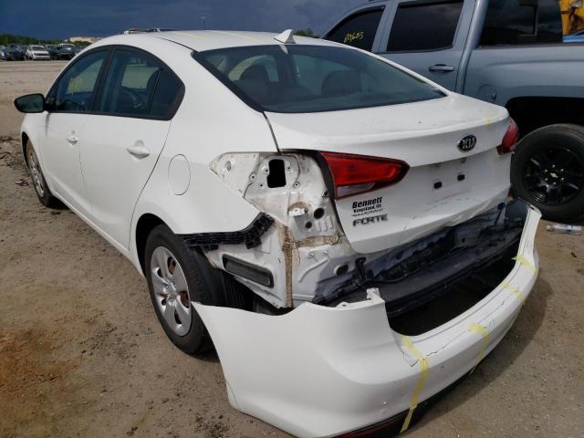 Photo 3 from auction – 2017 KIA FORTE LX with VIN 3KPFK4A71HE091712